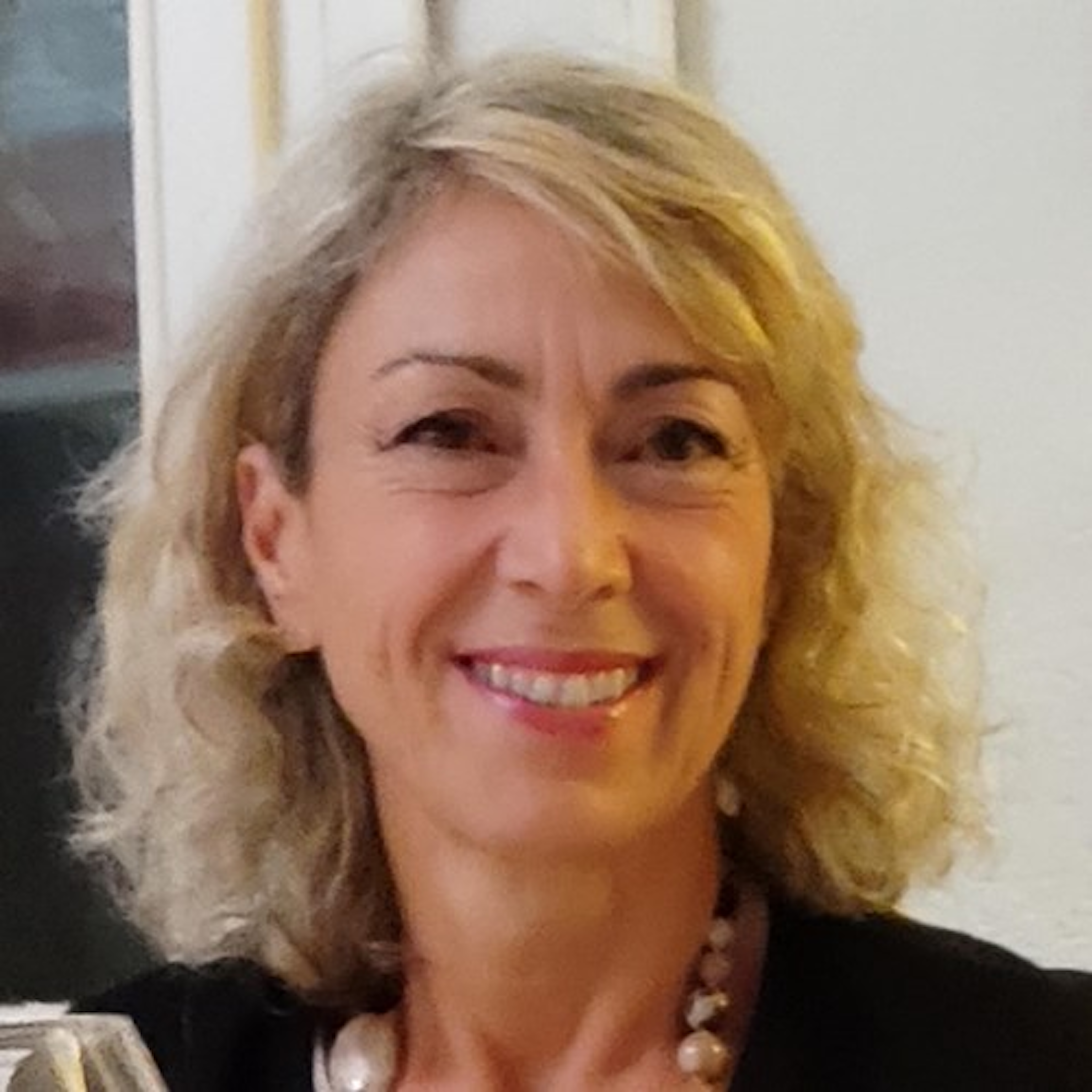 Professor Elisabetta Casselli